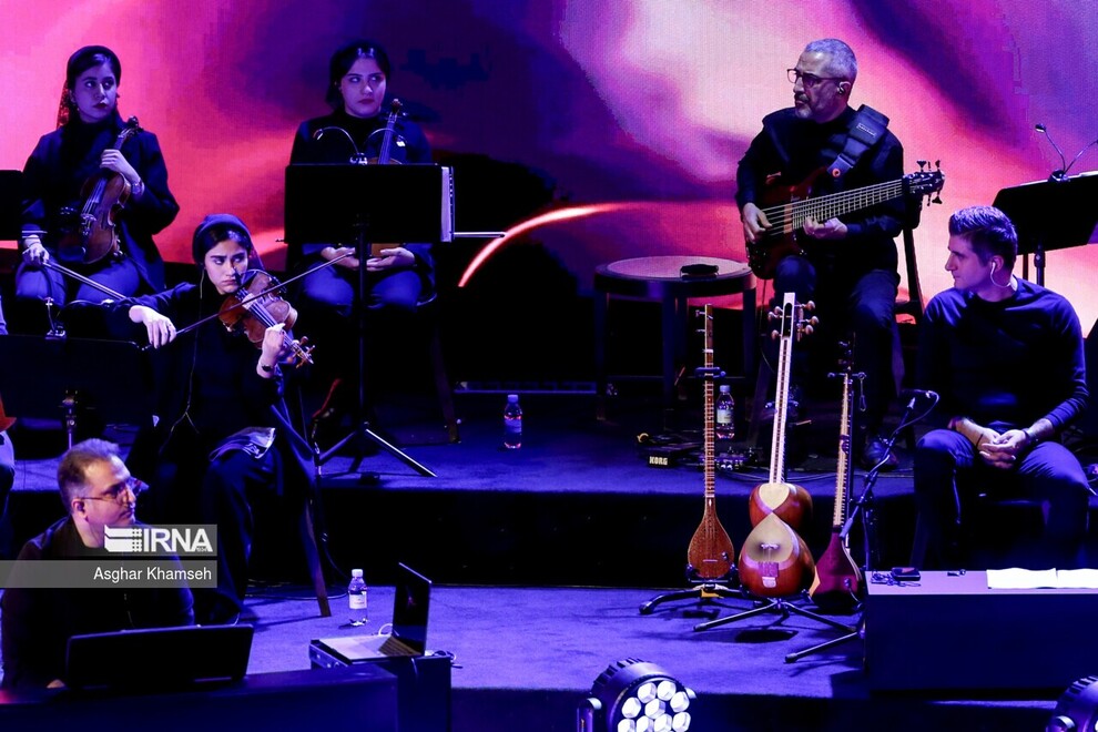 تصاویری جدید از کنسرت علیرضا قربانی در اسپیناس پالاس