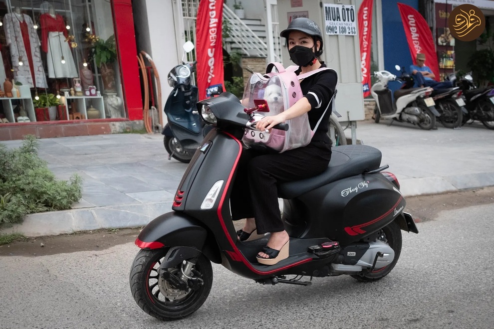 رابطه عاشقانه زنان و مردان ویتنام با موتورسیکلت