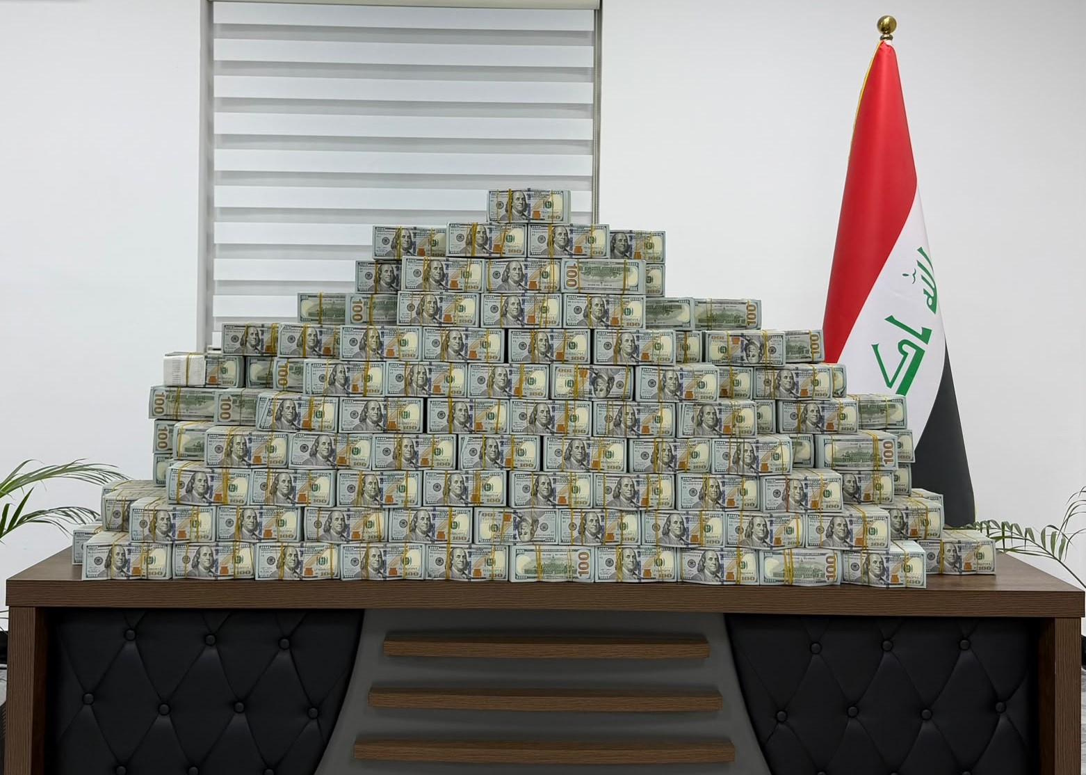 دلار