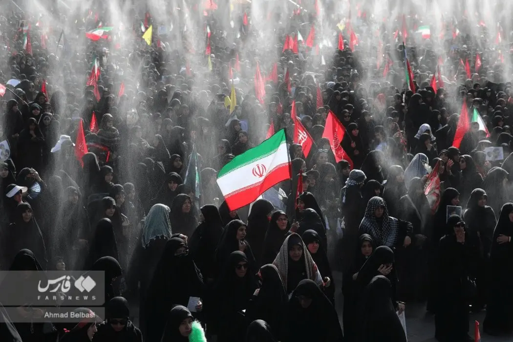 مراسم وداع با رهبر شهید