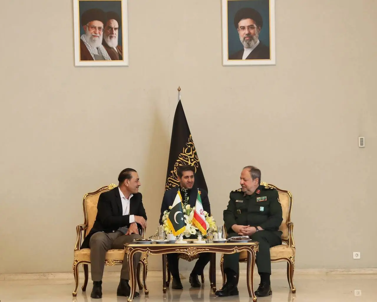 عاصم منیر