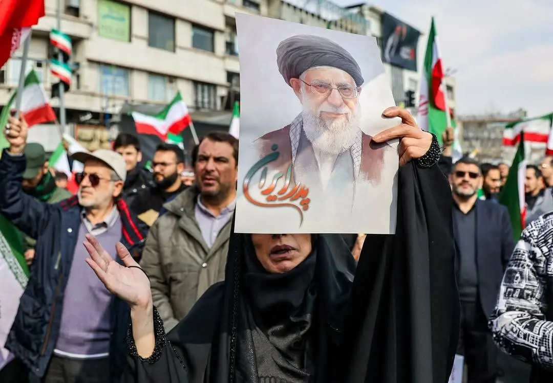 میدان انقلاب