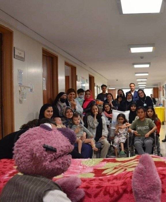 هومن حاجی عبدالهی و جناب خان (1)