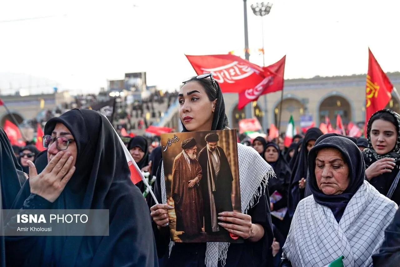 مراسم وداع با رهبر شهید