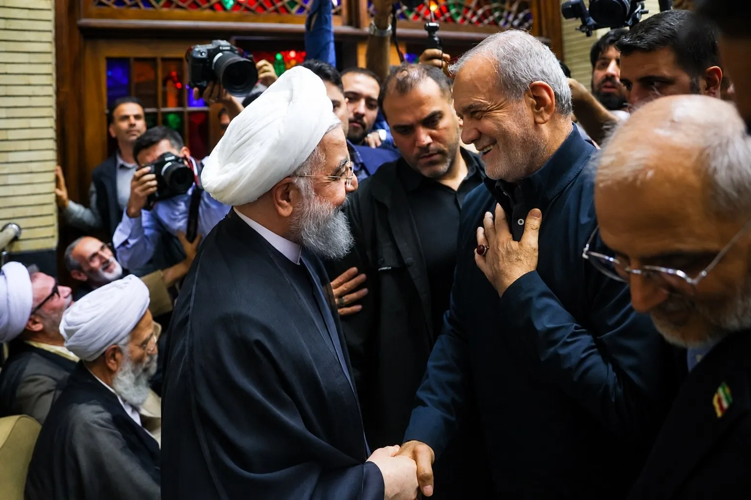 پزشکیان و روحانی