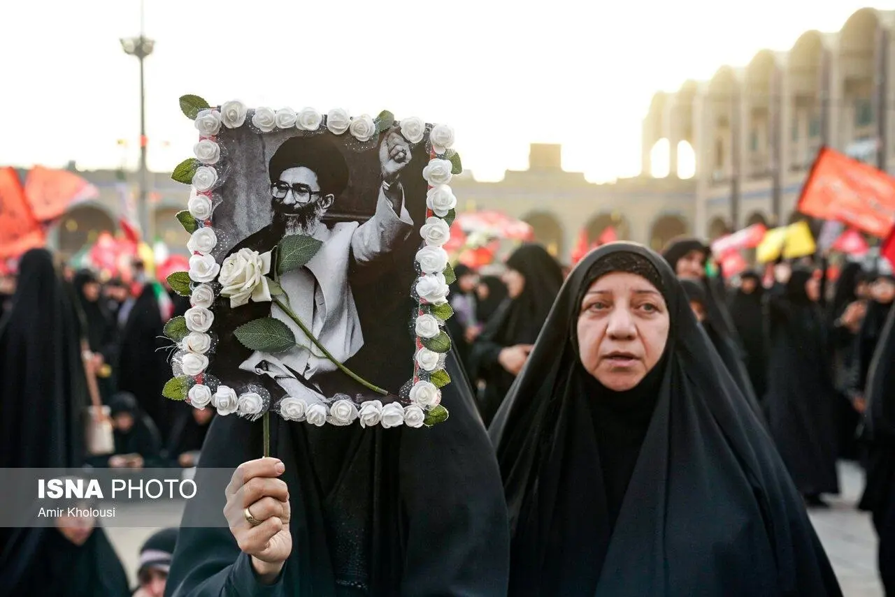 مراسم وداع با رهبر شهید