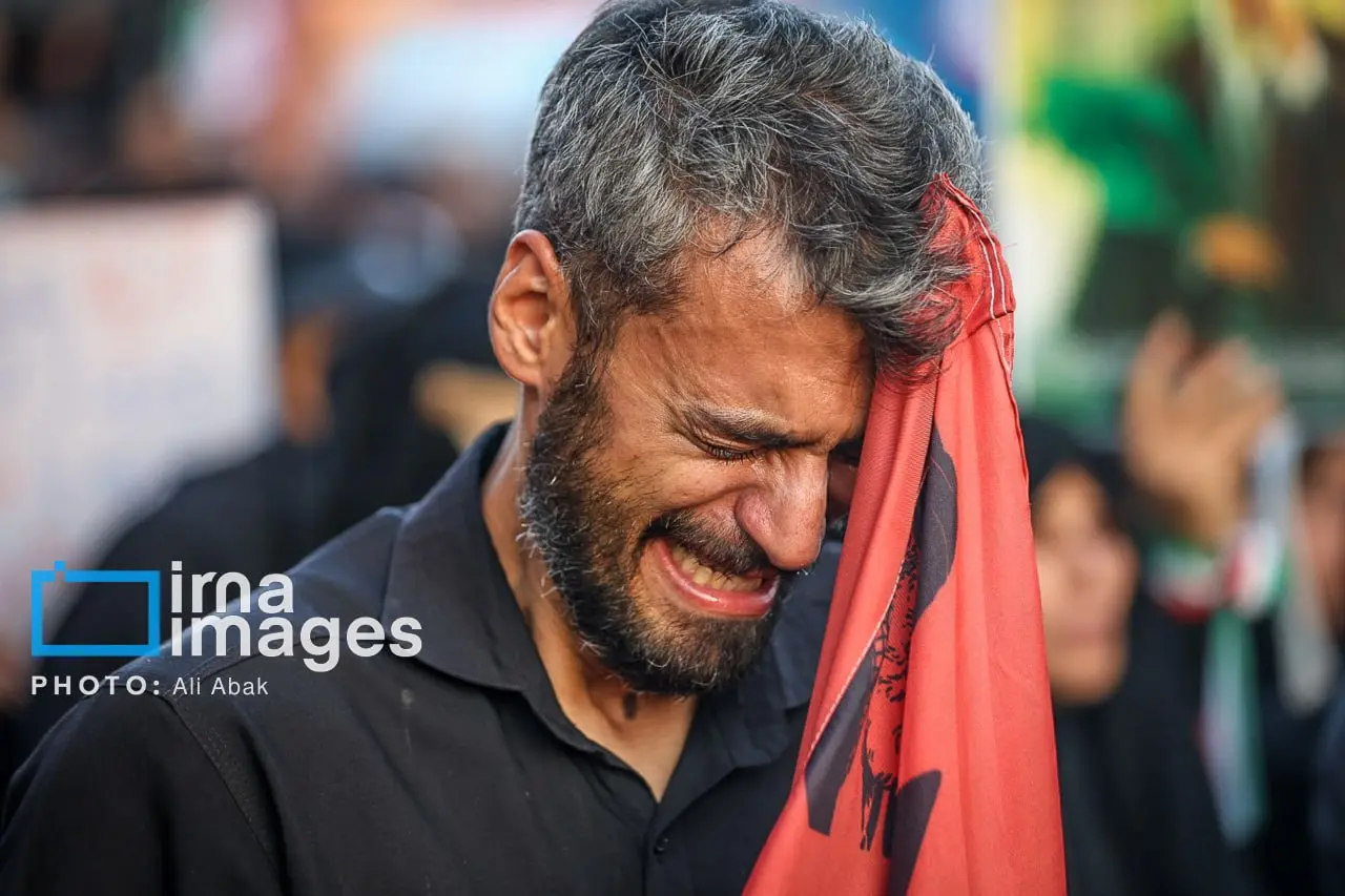 تشییع رهبر انقلاب