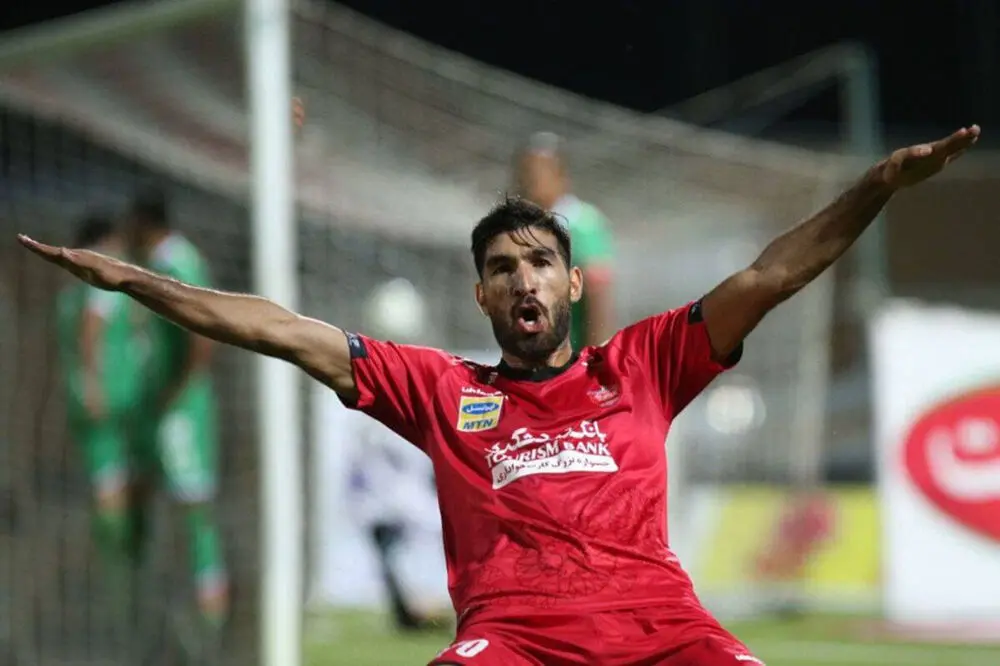 مهاجم جدید پرسپولیس از امارات می‌آید؟