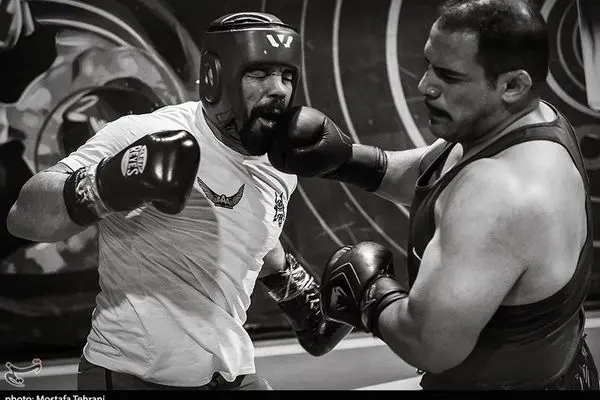 تصاویر؛ تمرینات امیر علی اکبری برای قهرمانی در قفس