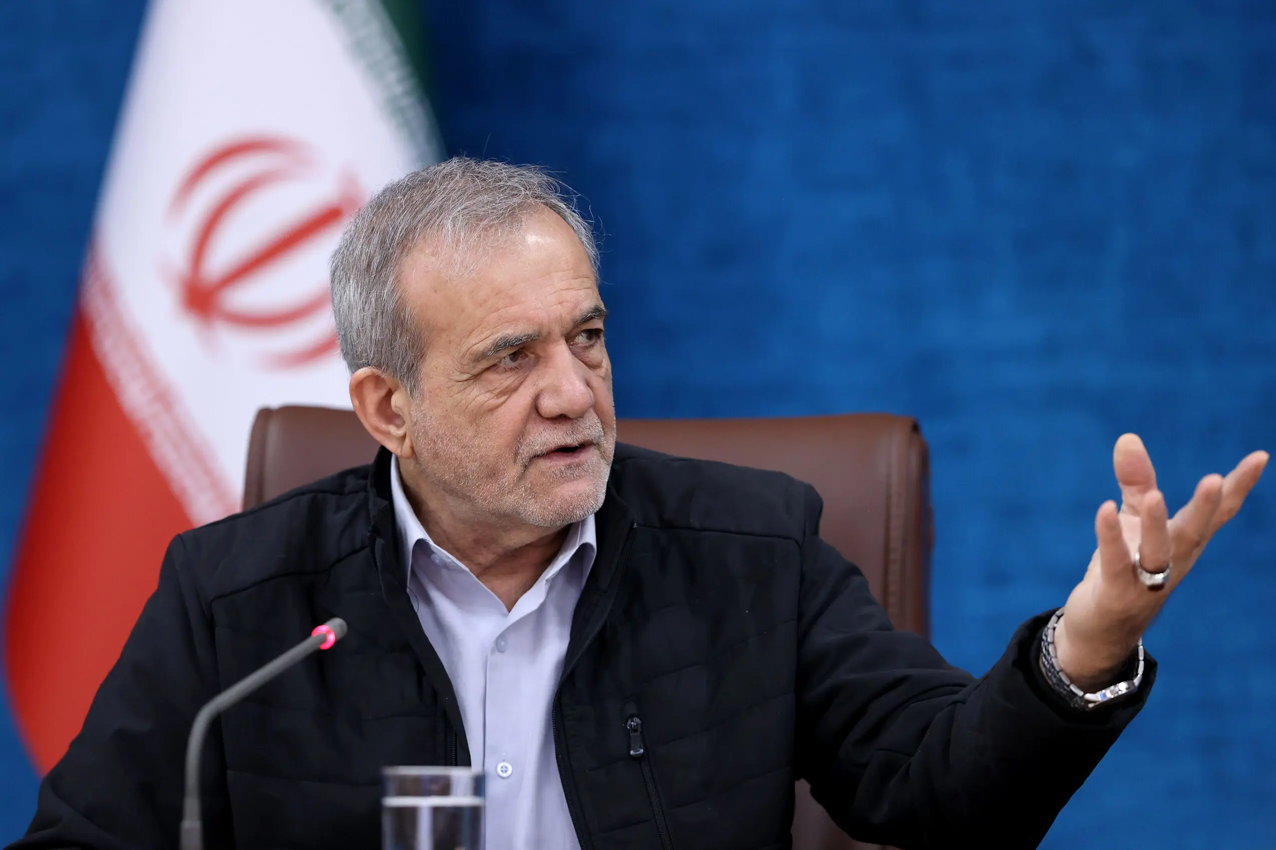 رجایی: پزشکیان افرادی را منصوب کرد که شش دنگ برای جلیلی کار کردند 