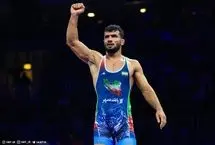 مهمدی نقره‌ای شد؛ شکست دلاور کشتی در فینال جهانی ۲۰۲۵