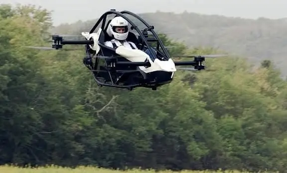 رونمایی از خودروی پرنده تک‌نفره