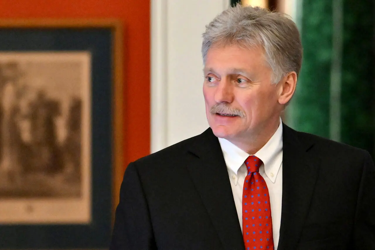 کرملین؛ به صورت مداوم با حکومت ایران در تماسیم