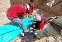 سقوط مرگبار جوان ۱۸ ساله از کوه صفه در اصفهان