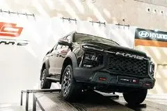 کی‌ام‌سی T9 یا فوتون G7؛ نبرد پیکاپ‌ها در بازار 