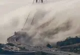 هبوط ابرها بر فراز دروازه طلایی