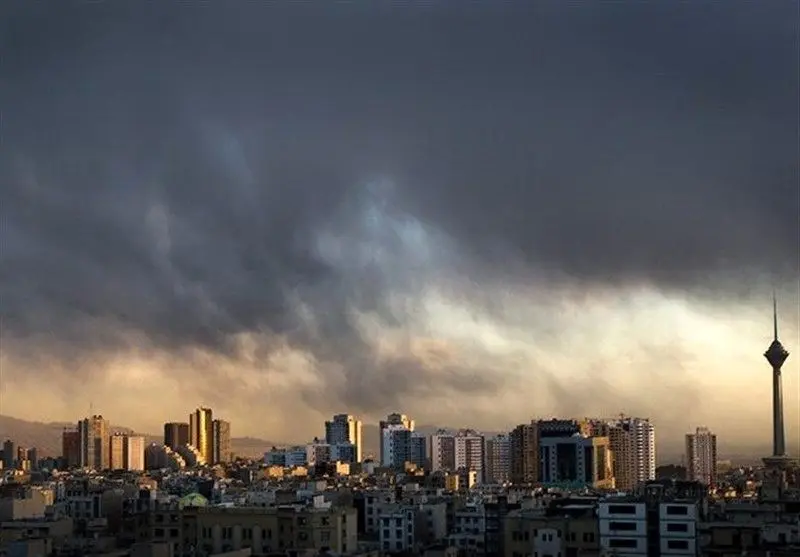 رعد و برق، باد شدید و گرد و خاک در راه تهران