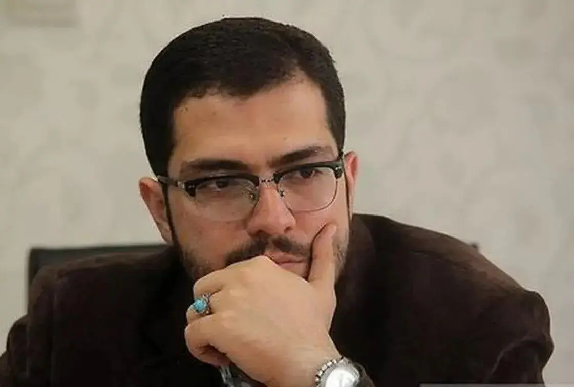 عبدالملکی چند سال قبل به رهبری گزارش غیرواقعی از توان کشور داد