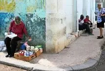 مردم میان فقر مطلق و فرار از کشور گرفتار شده‌اند