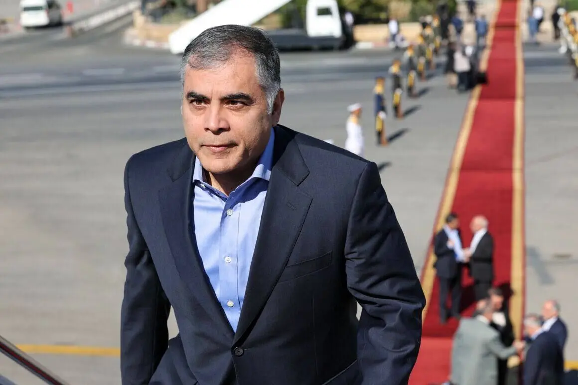 وزیر نفت عازم هند شد