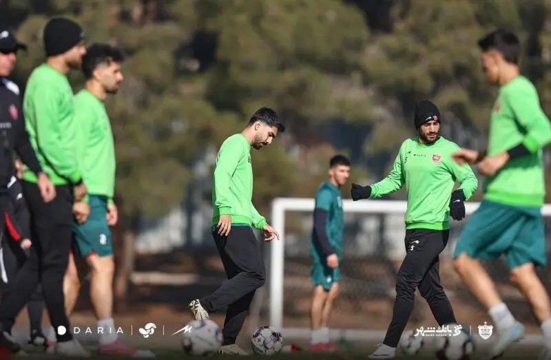 ۲ ستاره غایب پرسپولیس مقابل فجرسپاسی مشص شدند