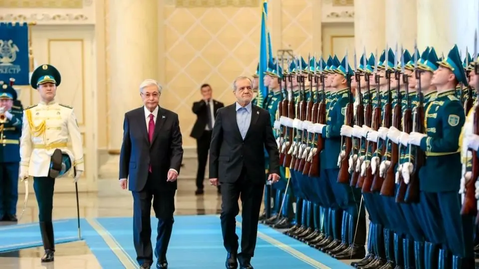 تصاویر مراسم استقبال رسمی از پزشکیان در کاخ ریاست جمهوری قزاقستان
