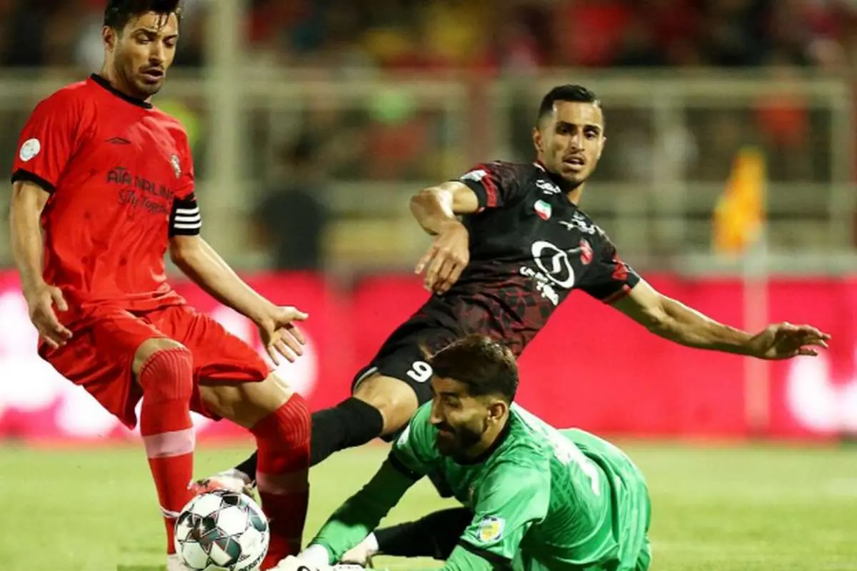 اعتراض تند ستاره پرسپولیس به جشن قهرمانی تراکتور در خانه!