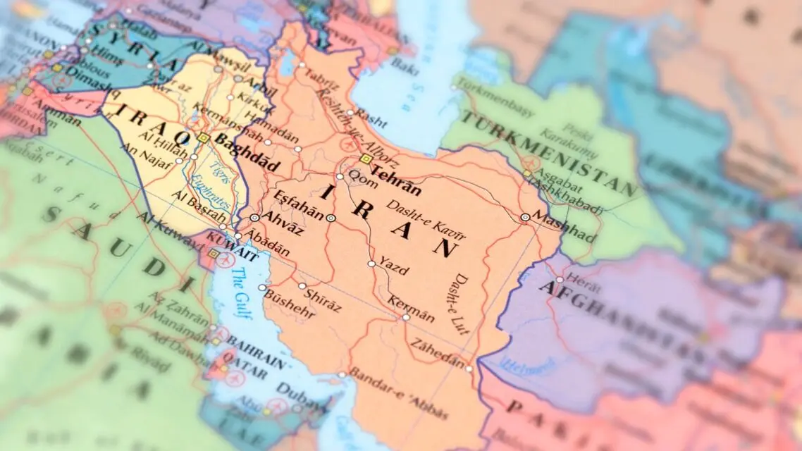۱۲ پرسش سخت درباره آینده ایران 