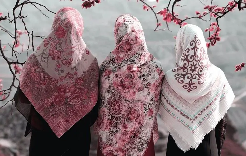 کیهان : نیازی به توپ و تانک نیست، اگر سنگر حجاب فرو بریزد سایر عرصه ها هم فرو می ریزد