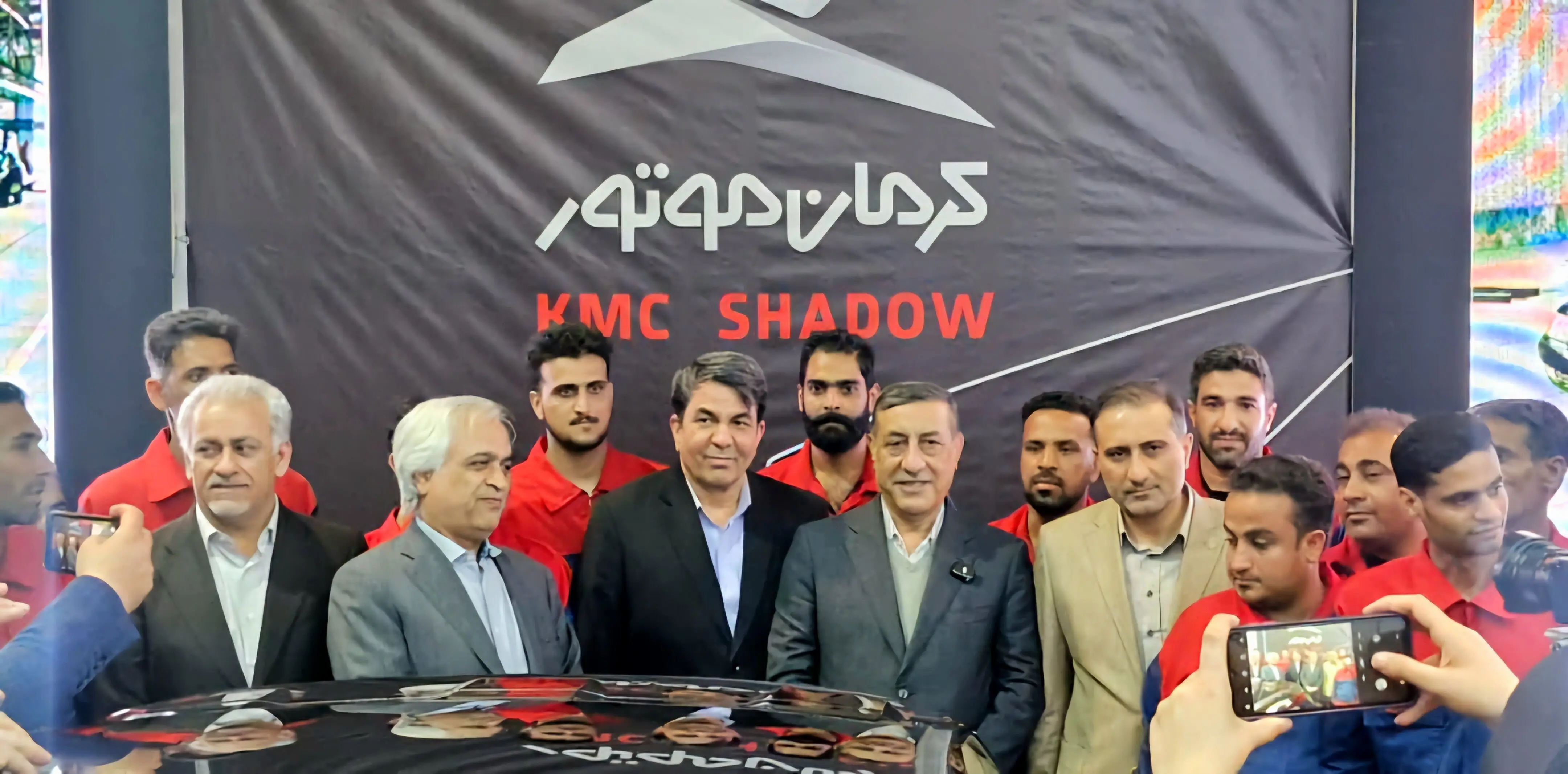 بازدید معاون اجرایی رئیس‌جمهور از کرمان موتور/ هاچ‌بک ملی «کی‌ام‌سی شدو» رونمایی شد