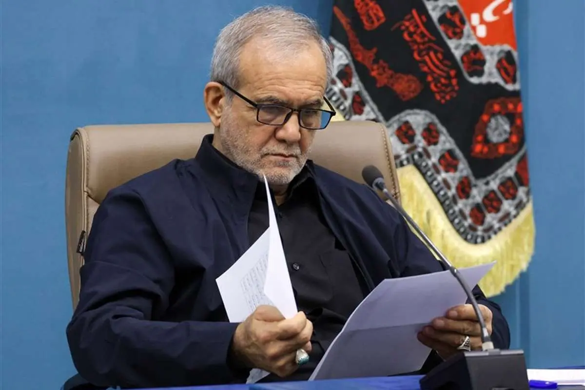 انتقاد جانشین معاون سیاسی سپاه از پزشکیان؛ اشتباهات کلامی او زیاد شده است