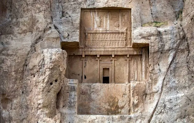تصاویری از داخل آرامگاه داریوش کبیر 