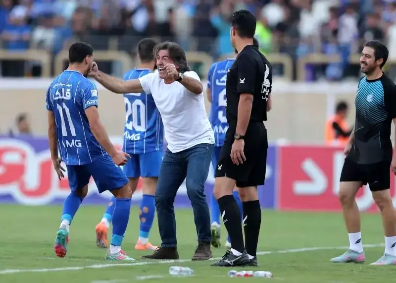 باخت ۰-۳ فجر سپاسی مقابل استقلال؛ صدرنشینی بی‌رحمانه آبی‌ها!