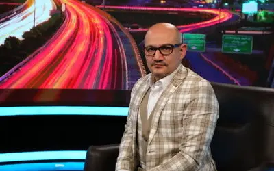 مسئله اصلی برای آمریکا ایران نیست / 1000 نفر به صورت گردشی ایران را اداره می‌کنند!