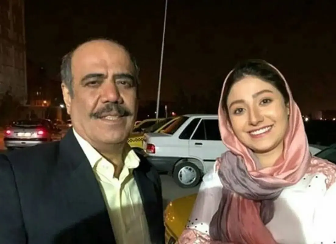 چهرۀ «تیمور، پدر بیژن» (سریال آنام) در 28 سالگی در کنار «عنایت بخشی» 