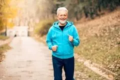 آیا ۲۰ دقیقه ورزش برای تناسب اندام پس از ۵۰ سالگی کافی است؟