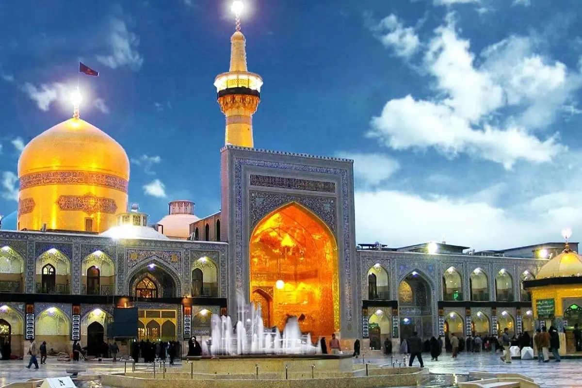 واکنش روابط عمومی حرم رضوی به ماجرای جلوگیری از شعار «مرگ بر آمریکا» در رواق دارالذکر
