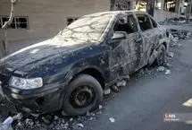 آسیب شدید به موتورسیکلت عبوری و خودروها در اتوبان رسالت