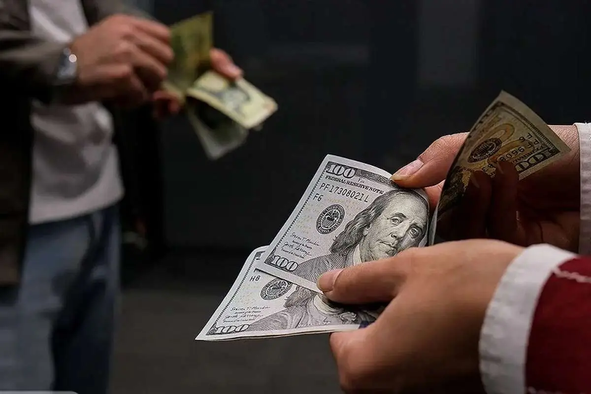 قیمت دلار امروز شنبه 8 آذر 1404