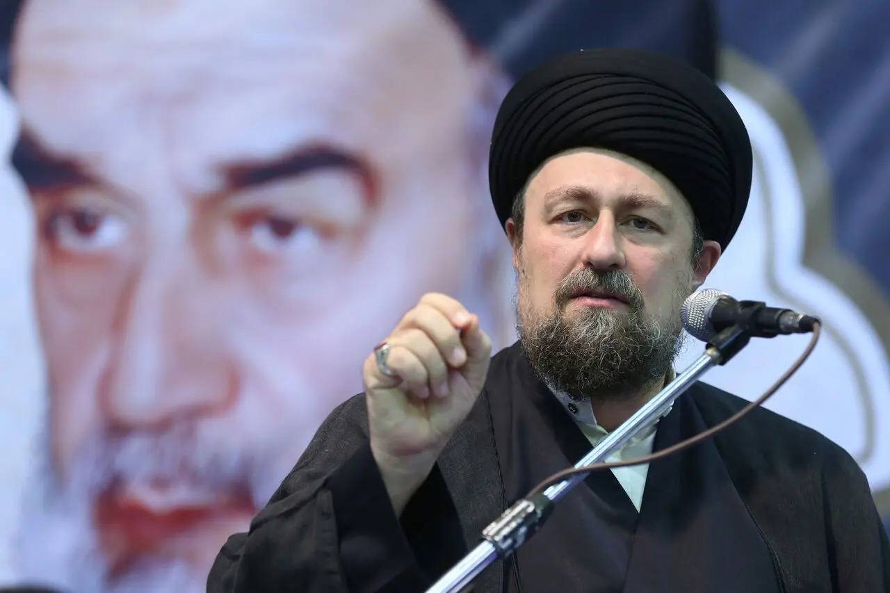 سید حسن خمینی: عزت گاهی با جنگ به دست می‌آید و گاهی پای میز مذاکره؛ باید به تیم عراقچی اعتماد کرد

