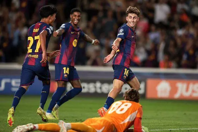 فاصله رئال مادرید با بارسلونا در جدول چند امتیاز است؟