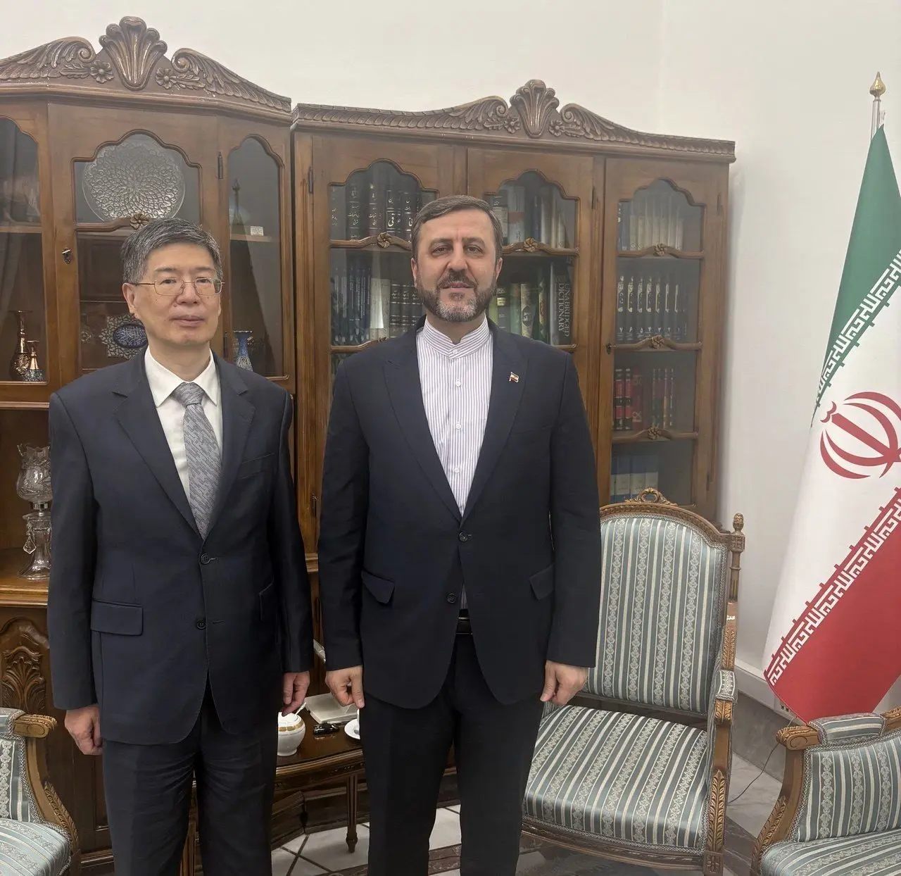 دیدار سفیر چین با معاون حقوقی و بین‌المللی وزارت امور خارجه
