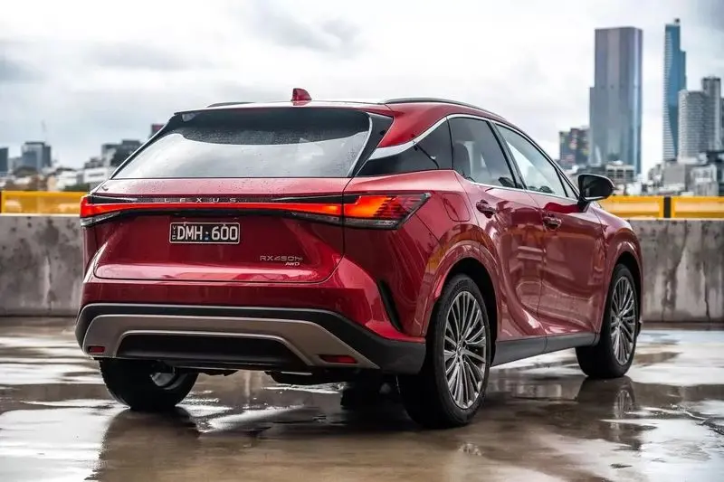 لکسوس RX ۲۰۲۶ 