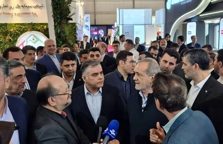 رئیس‌جمهور از نمایشگاه نفت بازدید کرد