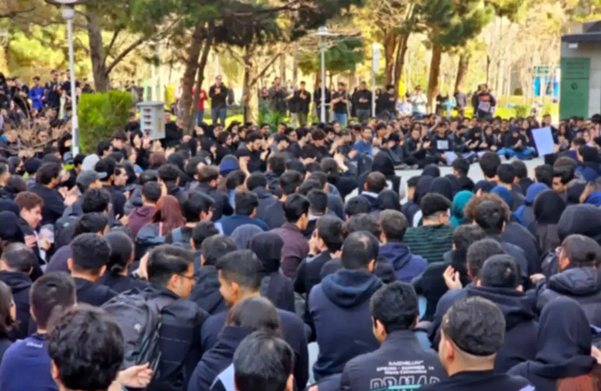 درباره شعارهایی که دانشگاهیان سر دادند