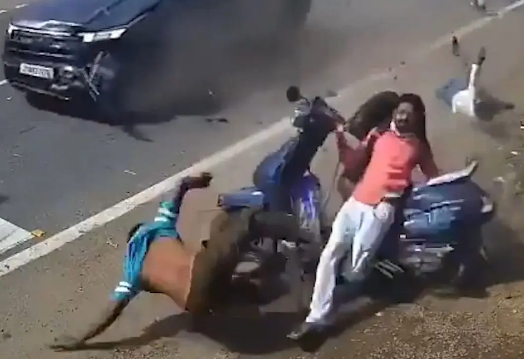 عابرپیاده بدشانس قربانی تصادف موتورسیکلت با خودرو