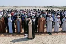 برگزاری نماز طلب باران در بستر خشکیده دریاچه هامون