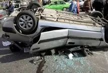 واژگونی پژو  ۴۰۵ حادثه‌ساز شد