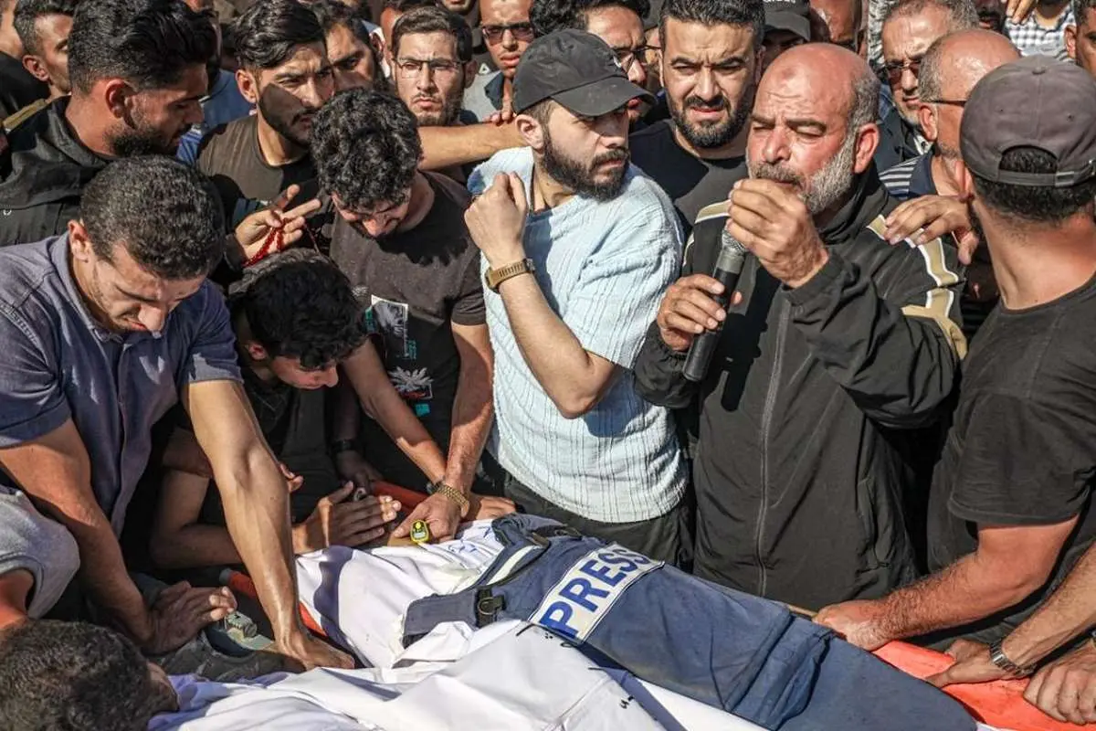تصاویر؛ قتل خبرنگار مشهور فلسطینی به دست گروههای مسلح در غزه