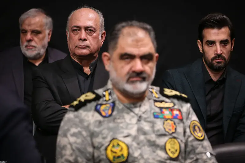 بهمن دان